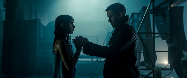 blade-runner-2049-ryan-gosling-ana-de-armas-600x251